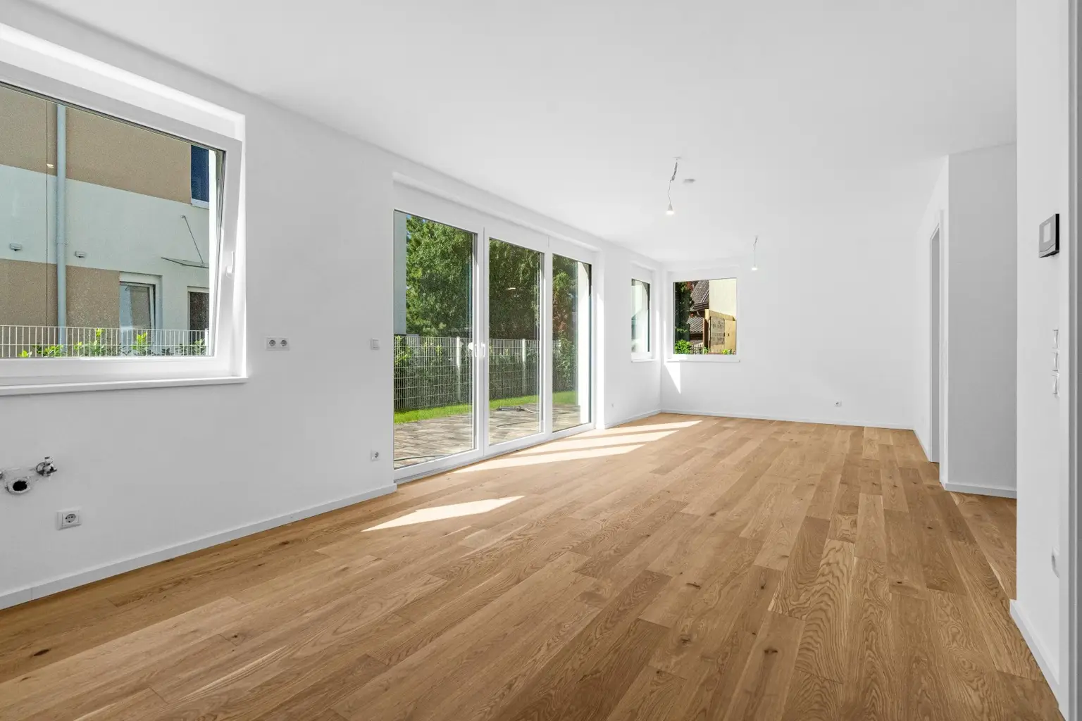"Wohnen auf höchstem Niveau – Neubau-Doppelhäuser in Stockerau mit bester Lage & Ausstattung"