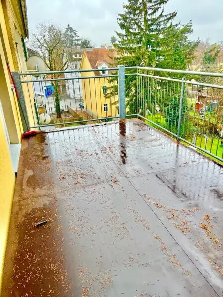 3-Zimmer-Wohnung mit großem Balkon zur Vermietung !