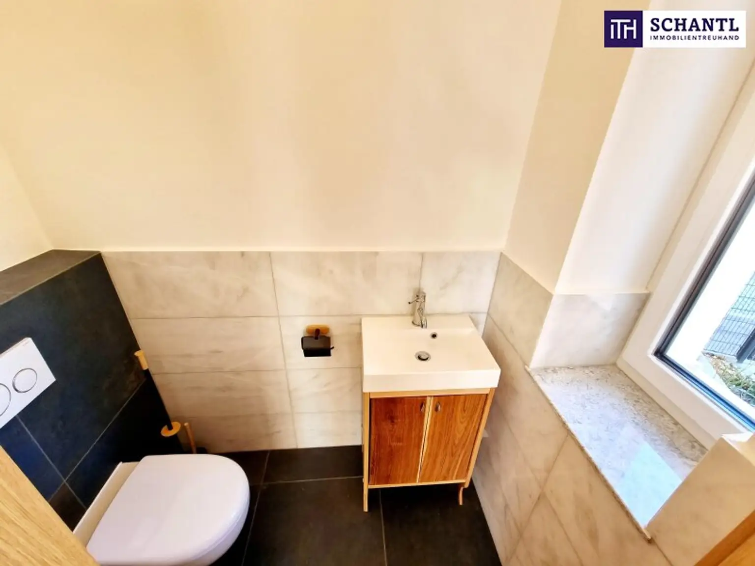 Fantastische 4-Zimmer Gartenwohnung! Mehr Natur. Mehr Ruhe. Mehr Grün. WOW! Riesiger Garten + Herrliche Terrasse + Lichtdurchfluteter Wintergarten + Stellplatz! Jetzt zugreifen!