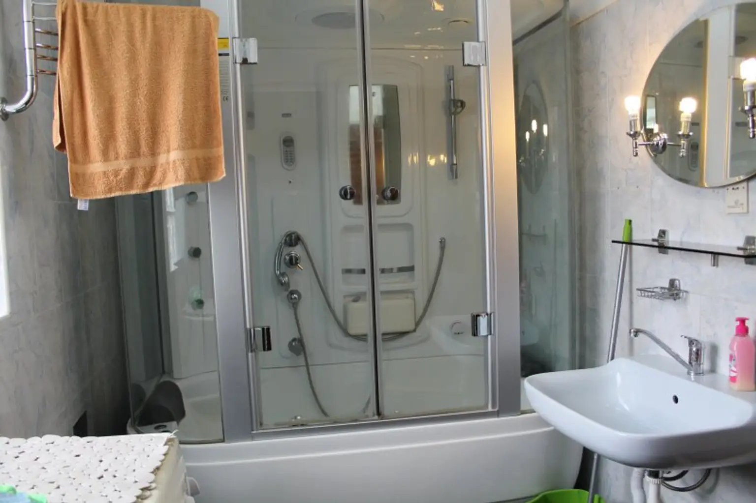 HOFHAUS / LIFESTYLE NÄHE DONAU ZUM SANIEREN