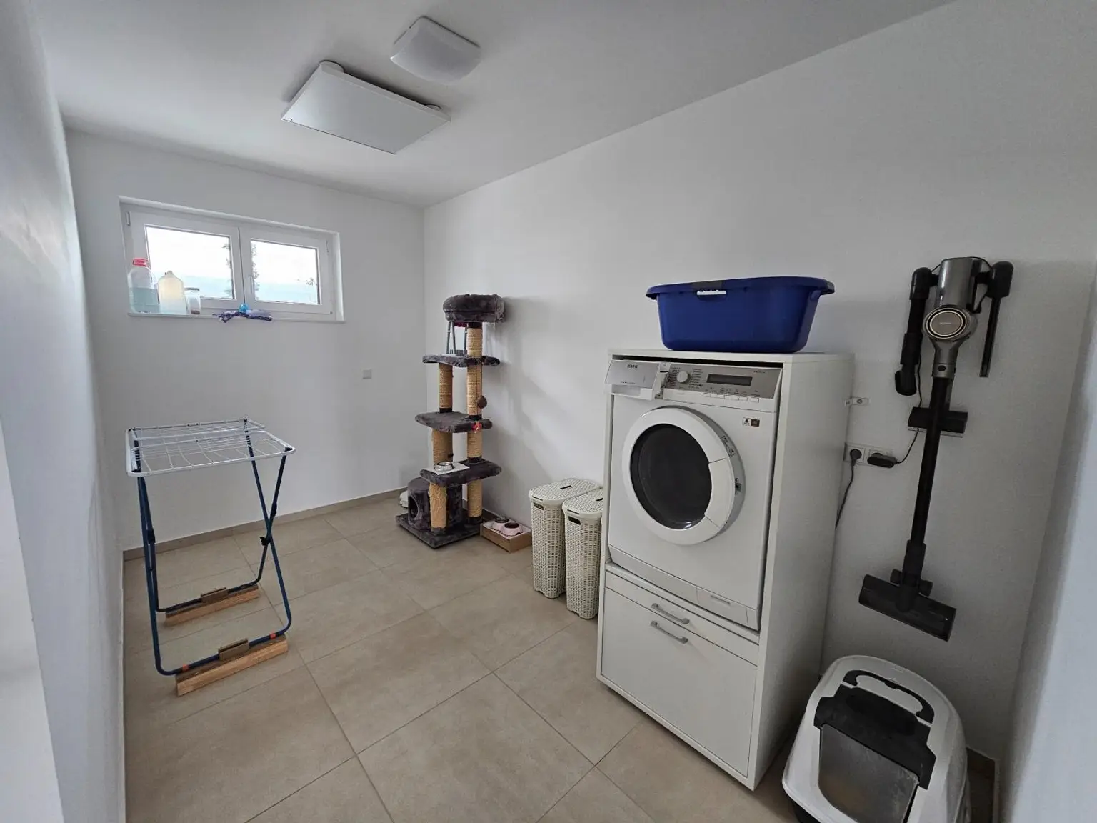 Hauswirtschaftsraum OG