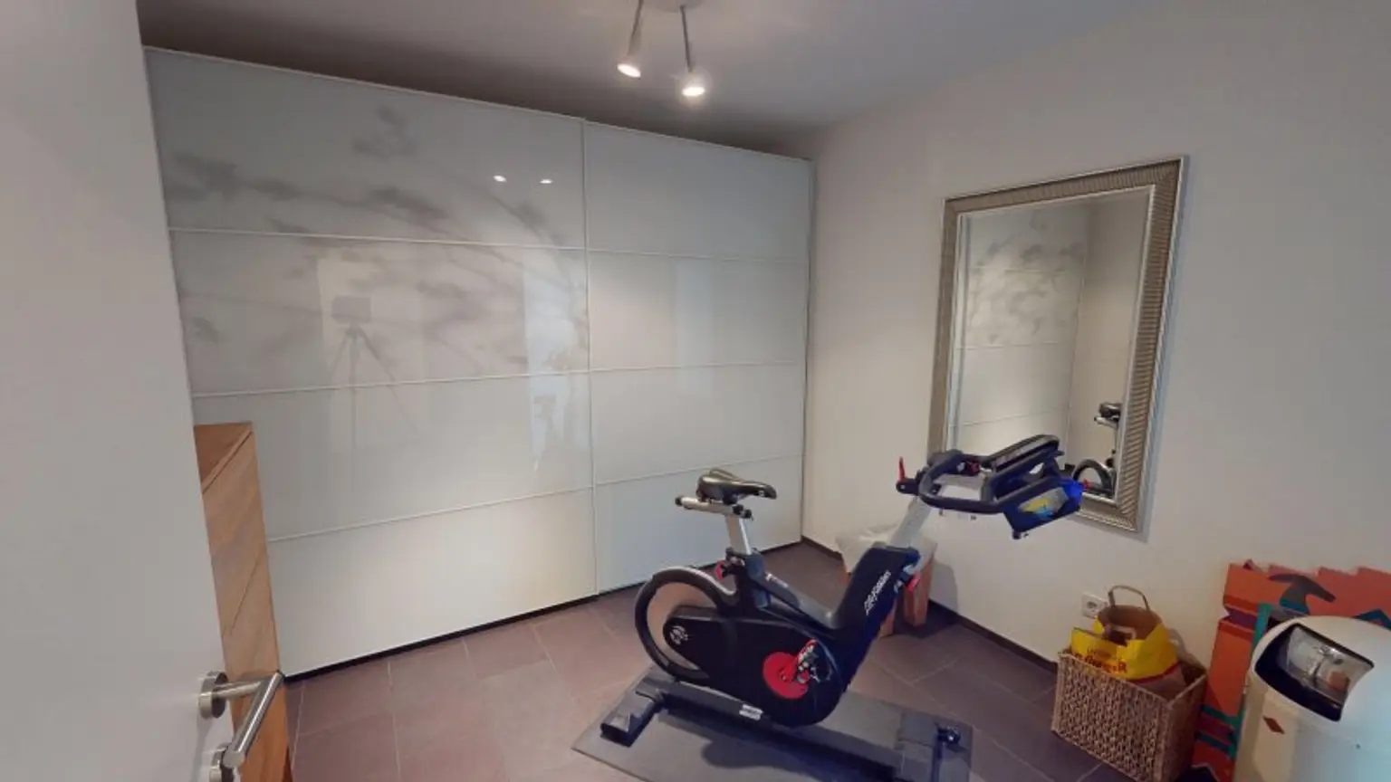 Wien-Strebersdorf: Doppelhaushälfte mit großem Garten am Fuße des Bisambergs