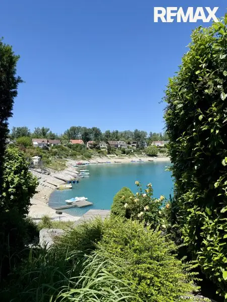 Wohnen am Wasser - ca. 189 m² Wohnfläche & direkter Seezugang auf Pachtgrund!
