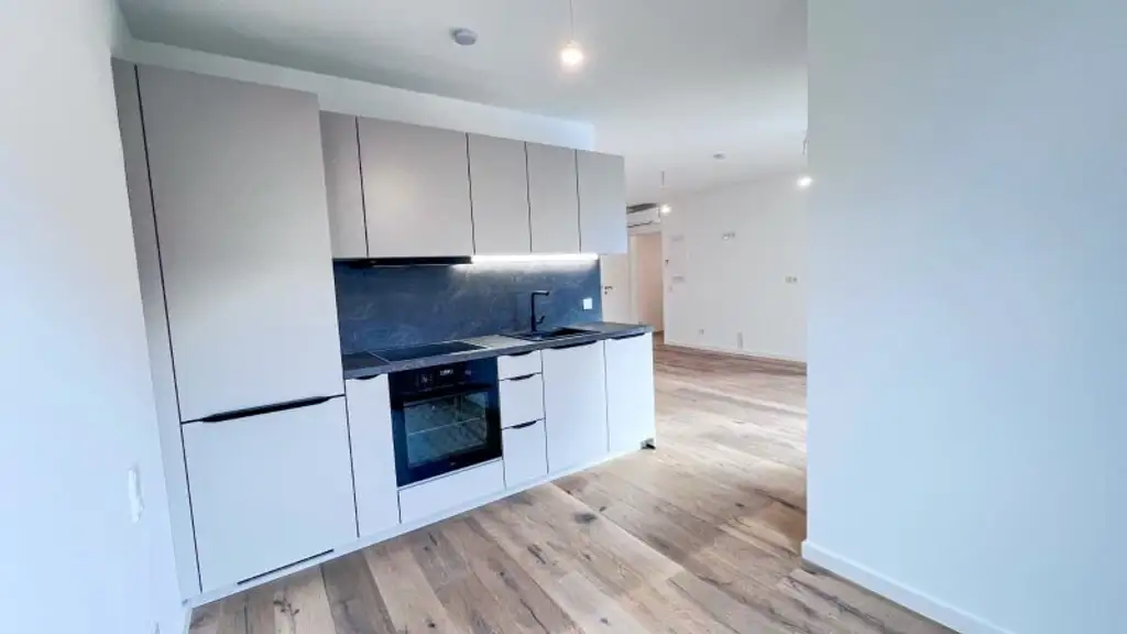 ERSTBEZUG HERNALS - PERFEKT AUFGETEILTE 2-ZIMMER-WOHNUNG MIT SONNIGEM BALKON