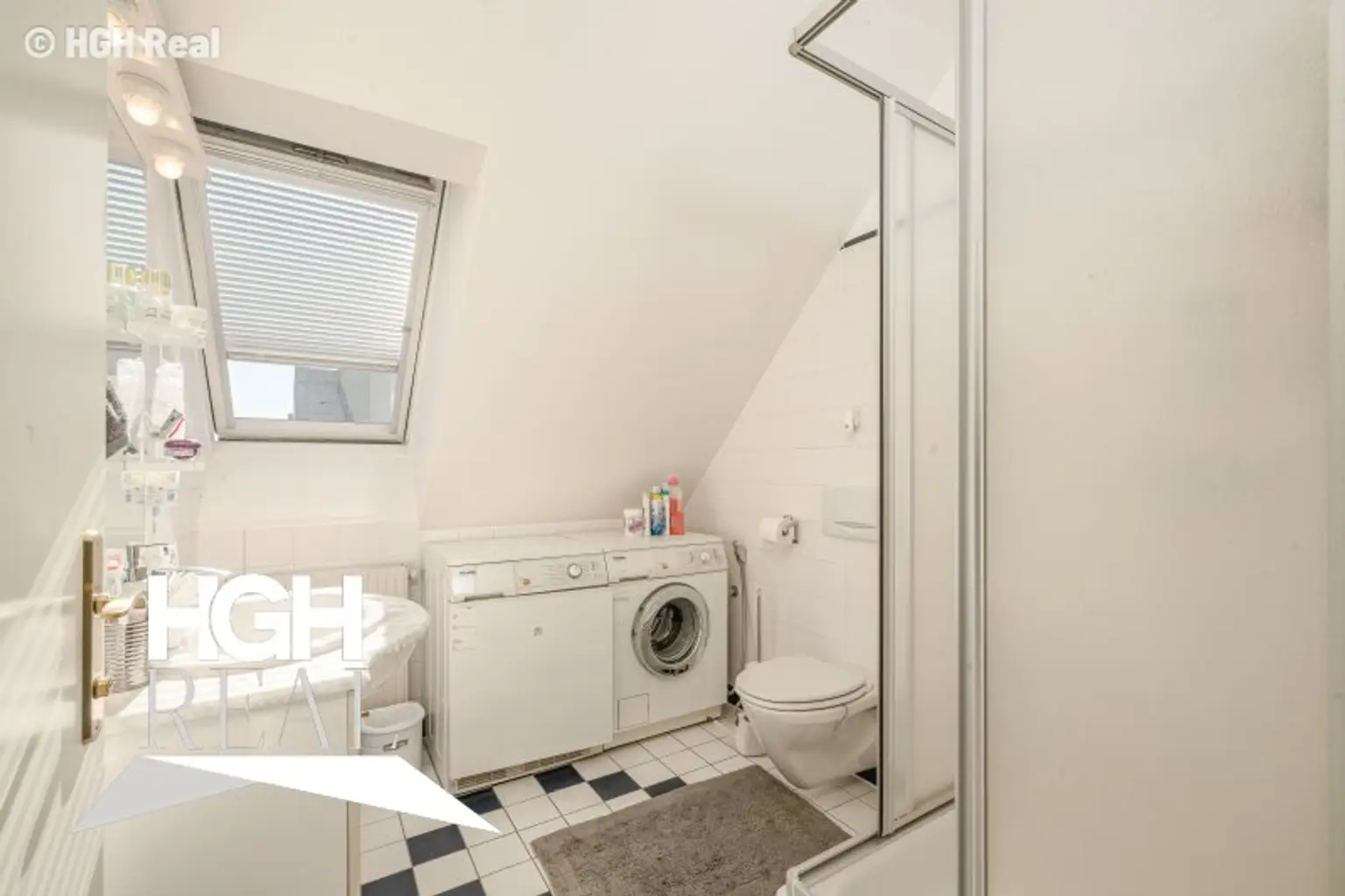 1190 Wien Döbling Lichtdurchflutete 5-Zimmer Dachgeschoß-Maisonette mit Panoramaterrassen und zwei Garagenplätzen