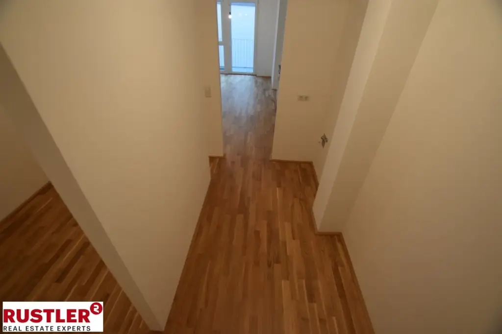 AB NOVEMBER VERFÜGBAR- HELLE 1,5-ZIMMERWOHNUNG AN DER U2!