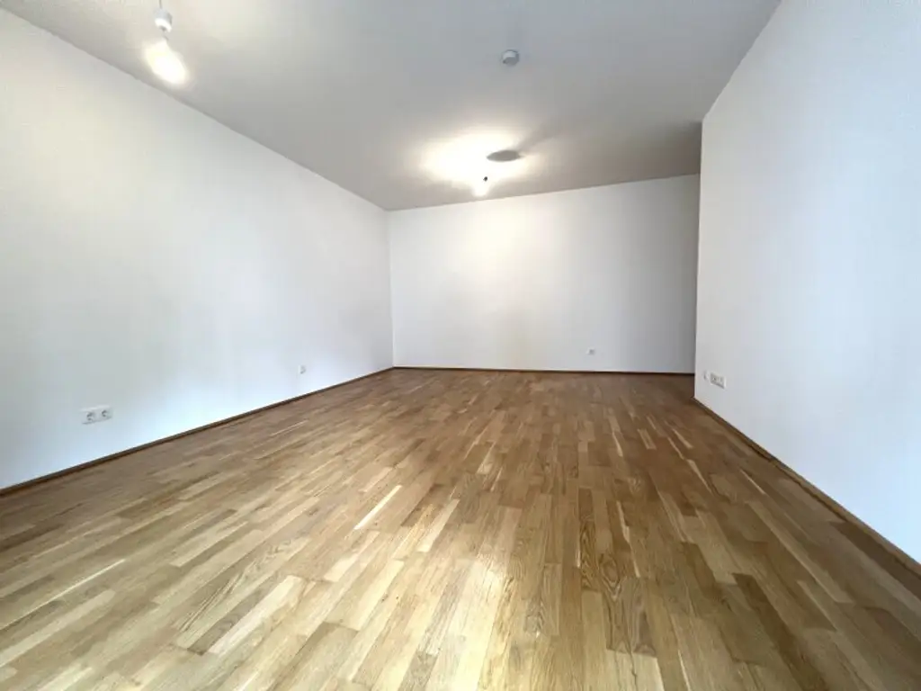Attraktive 2-Zimmerwohnung mit Kühldecke und Balkon