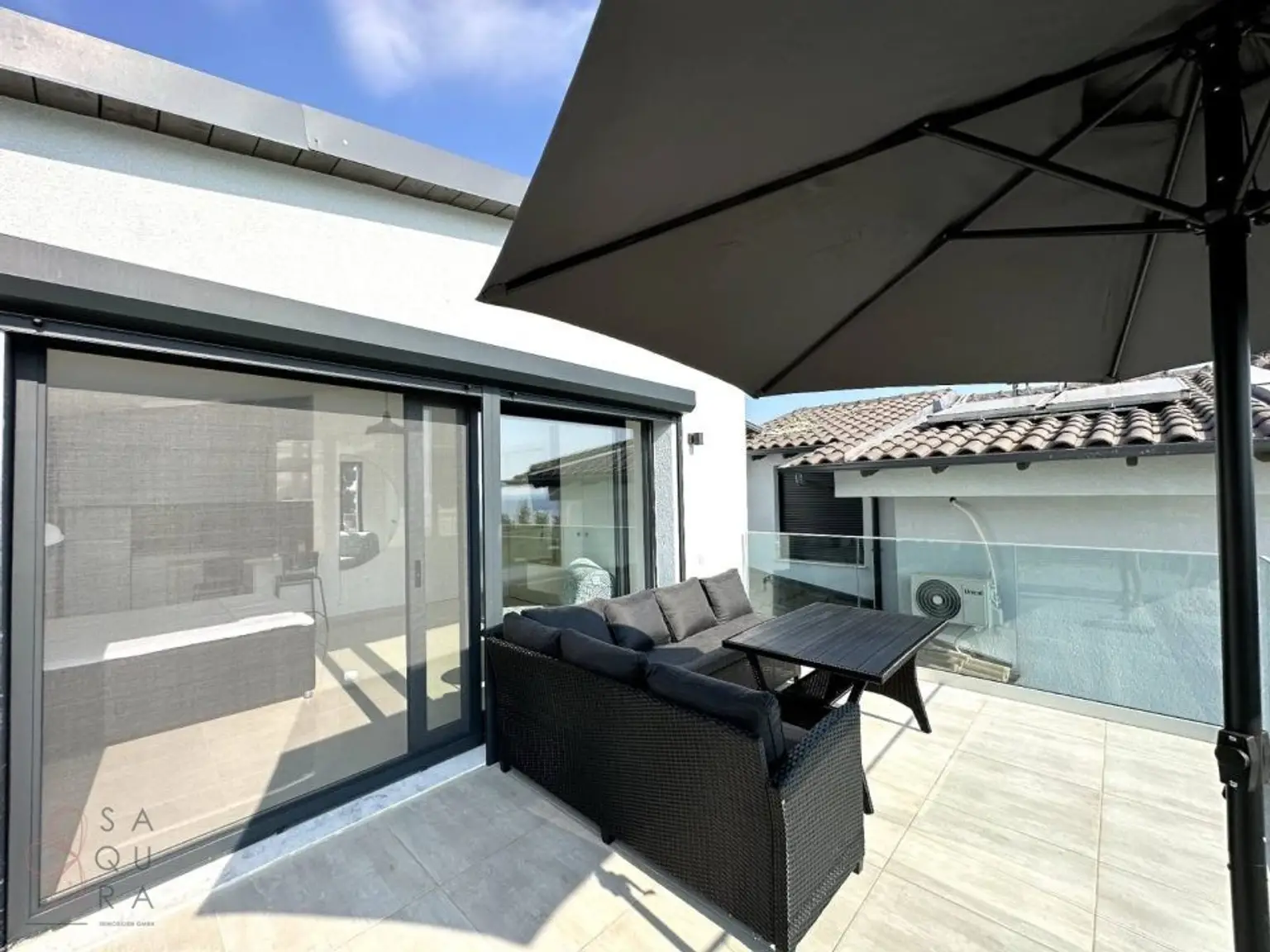 Mediterranes Luxusleben mit Meerblick – Dreistöckiges Haus mit hohem Renditepotenzial