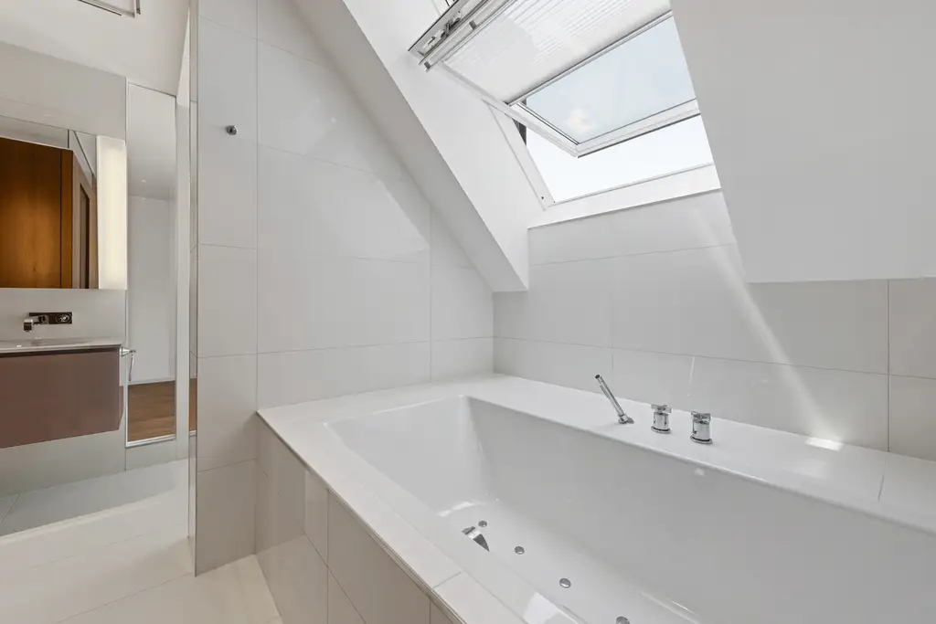 Karmelitermarkt - Penthouse mit Pool und Parkblick