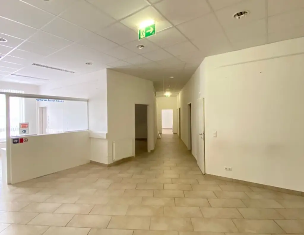 PROVISIONSFREI: Ordinationsräumlichkeiten im BIZ Kapfenberg zu vermieten! Top 110