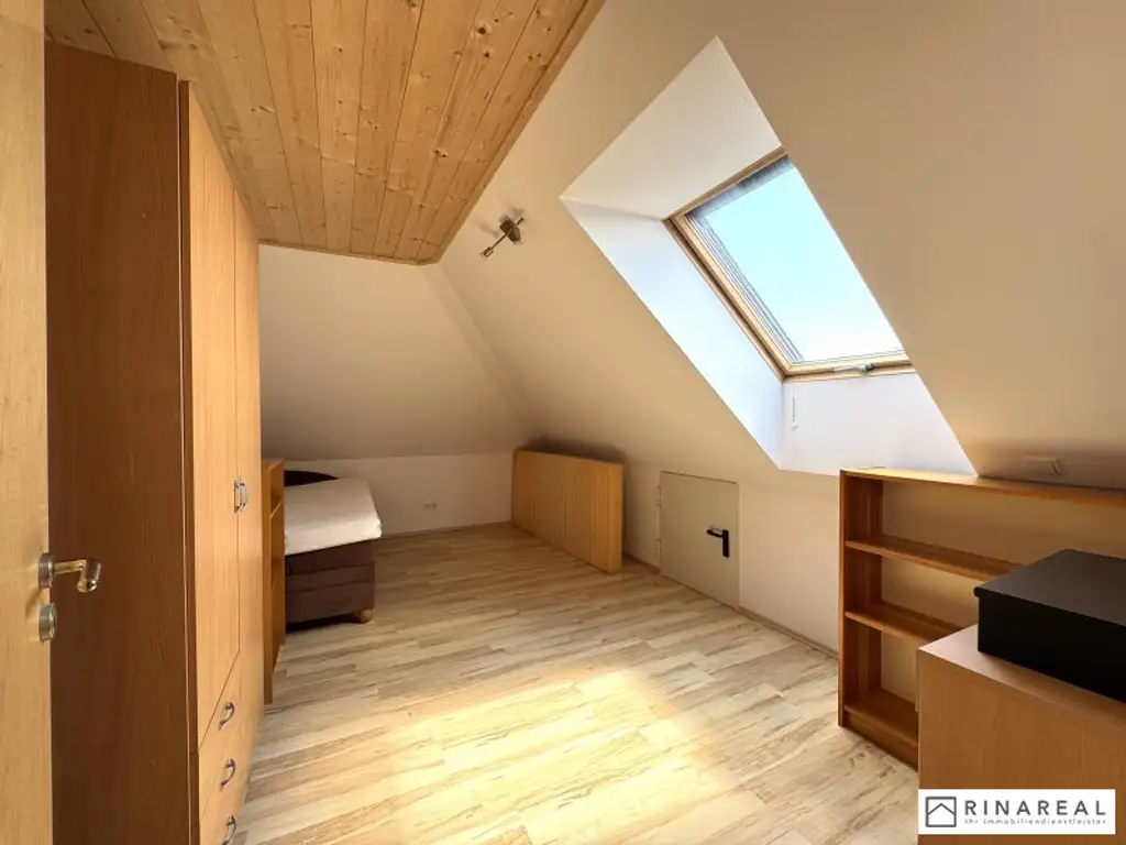 MOLLRAM - Einfamilienhaus mit ca. 1.268 m² Eigengrund | Baujahr 2009 | Sauna & Whirlpool | Luftwärmepumpe, PV-Anlage, Klimaanlage uvm.