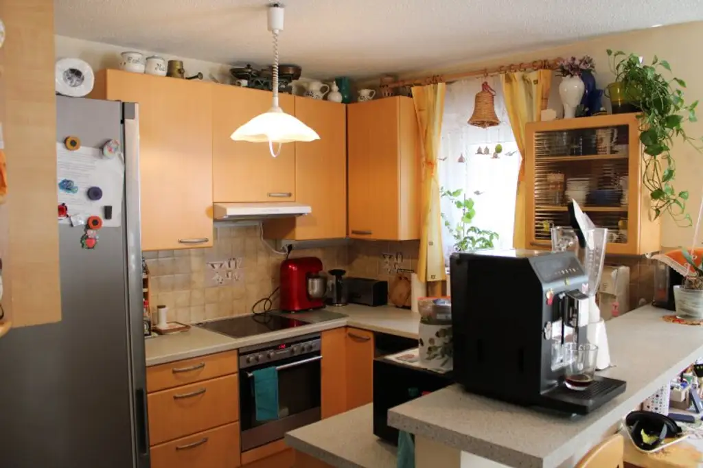 Gemütliche Doppelhaushälfte mit Pool