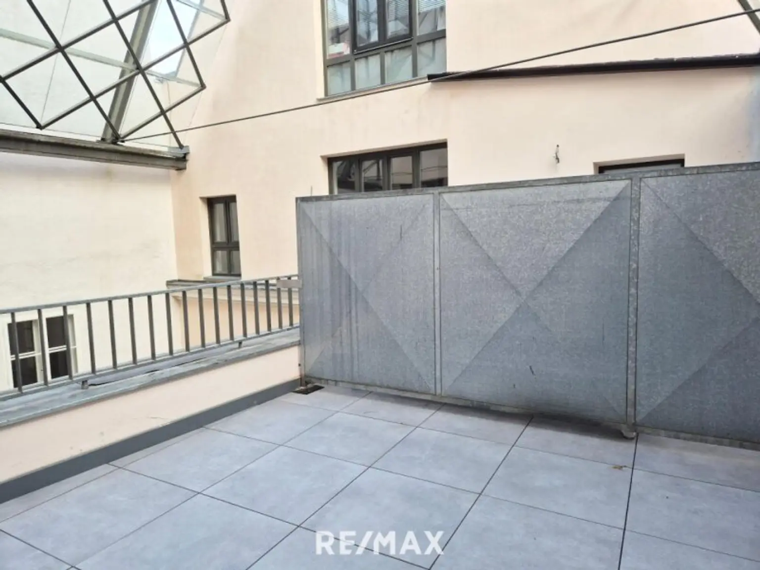 Terrasse mit Innenhof