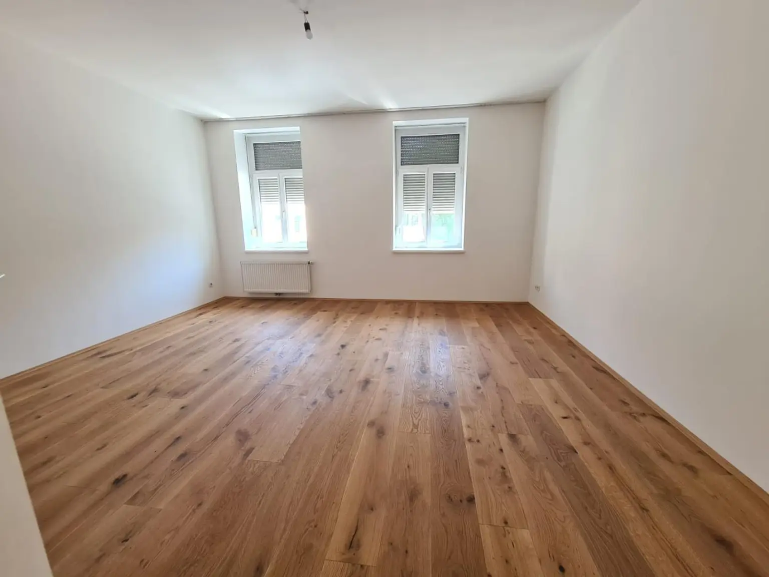Neu sanierte 3 Zimmer Wohnung Nähe FH Joaneum - Balkon in den Innenhof - sehr gute Infrastruktur