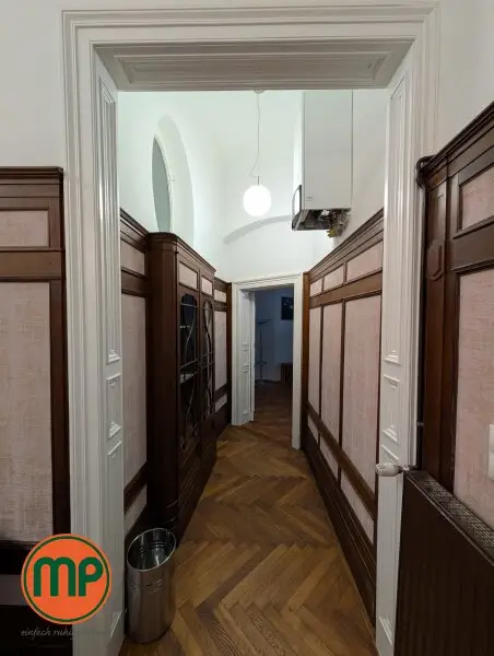 PER ASPERA AD ASTRA – Geschäftsräumlichkeit auf höchstem Niveau