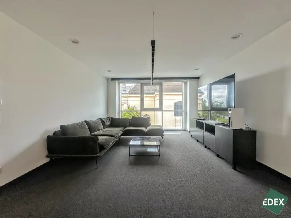 Repräsentative Bürofläche direkt an der Badner Bahn – vollausgebaut und sofort bezugsfertig