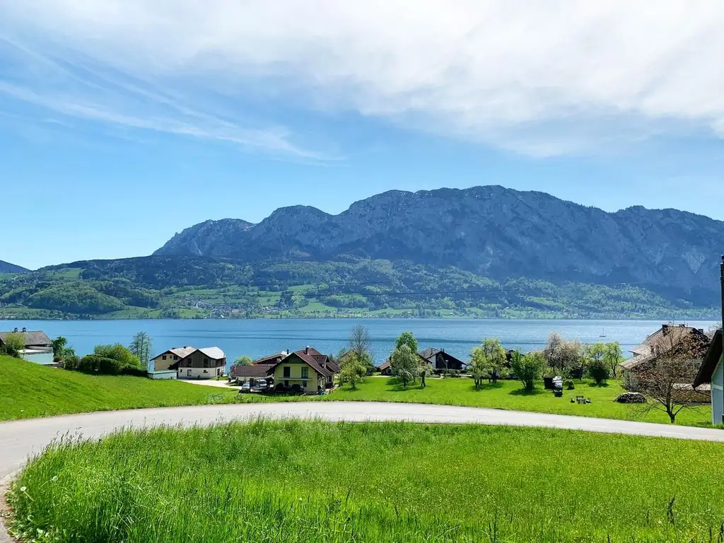 ZWEITWOHNSITZ ** ERSTBEZUG ** großzügige 5 Zi. Whg. in erhöhter Grünruhelage mit herrlichem Berg + Seeblick