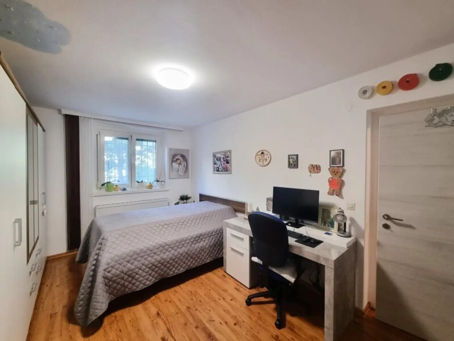 Bereit für den Einzug - Zentrale 3-Zimmer-Wohnung mit separater Küche - Ideal für Familien oder WGs!