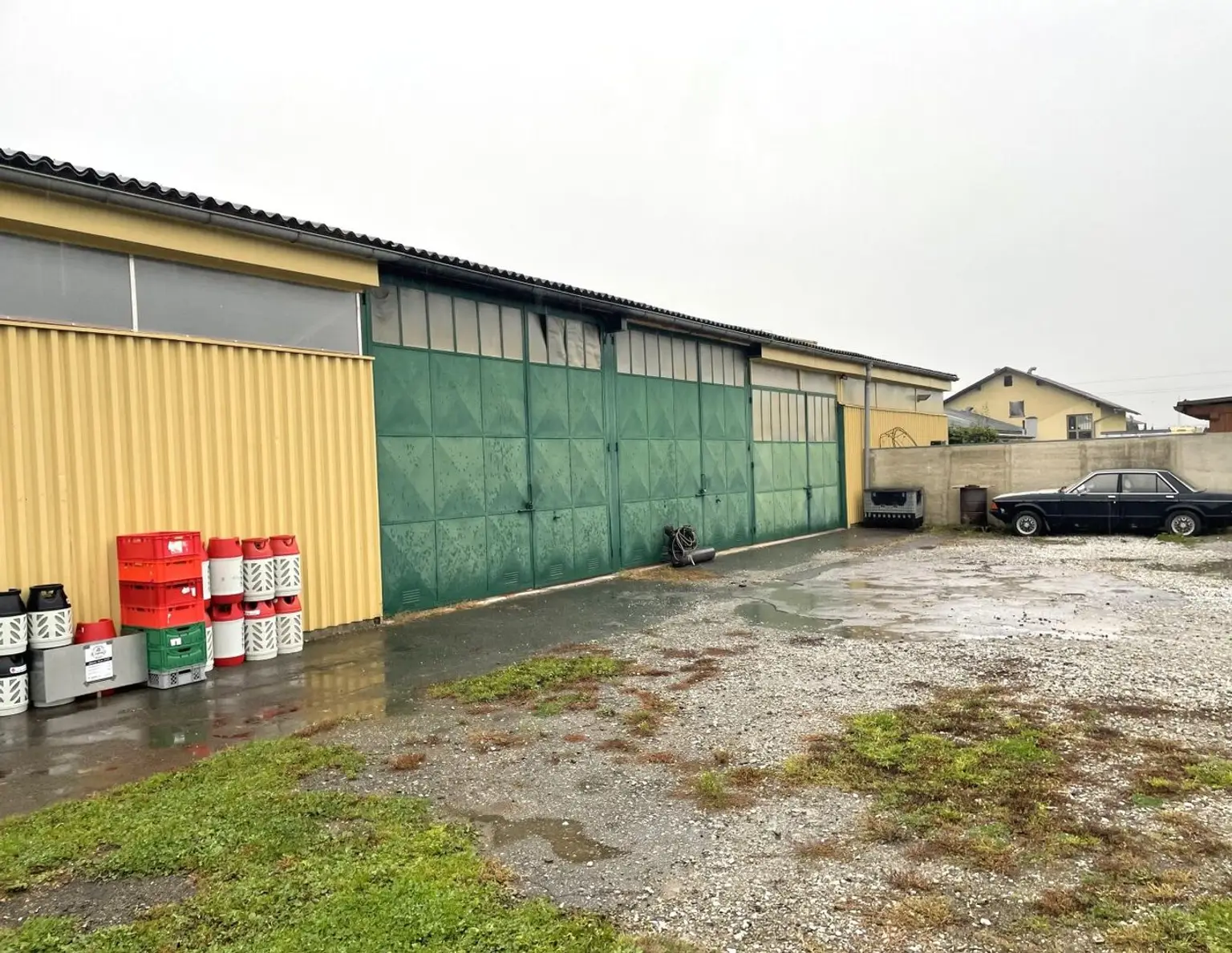 Wundschuh! Anlageobjekt, Lagerhalle, Produktionsstätte, Werkstätte, Garage, mit 4 Wohneinheiten!