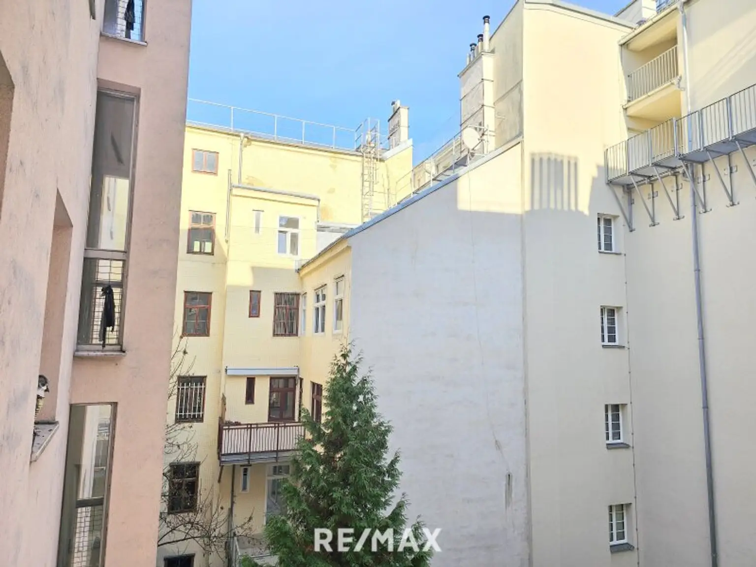 Blick aus der Küche