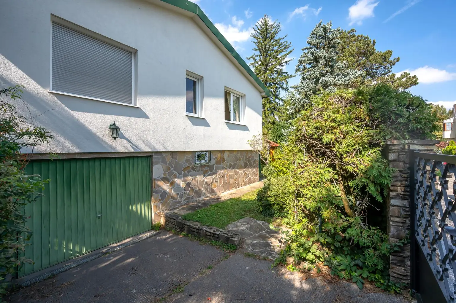 BAUTRÄGER AUFGEPASST: GRUNDSTÜCK FÜR 2 DOPPELHÄUSER | ODER 2 EINFAMILIENHÄUSER