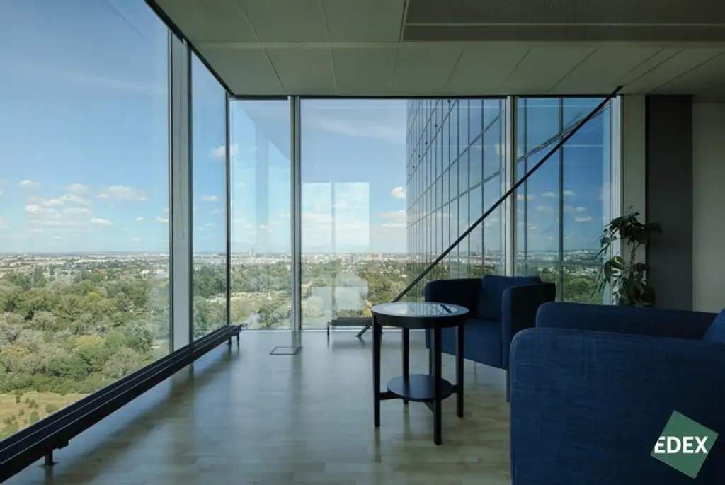 Hochwertige Flächen im Saturn Tower