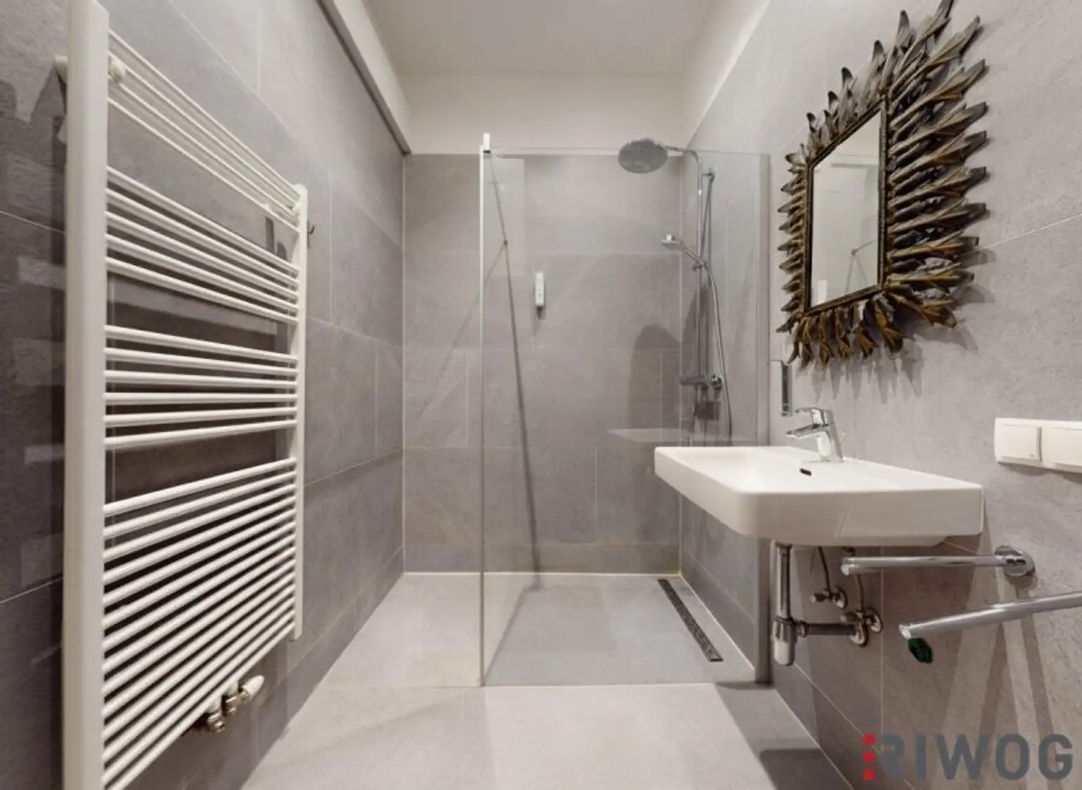 Wohnung mit Widmung für Kurzzeitvermietung vor den Toren Schloss Schönbrunns | Südseitiges 4-Zimmer Altbauapartment I 360° Rundgang