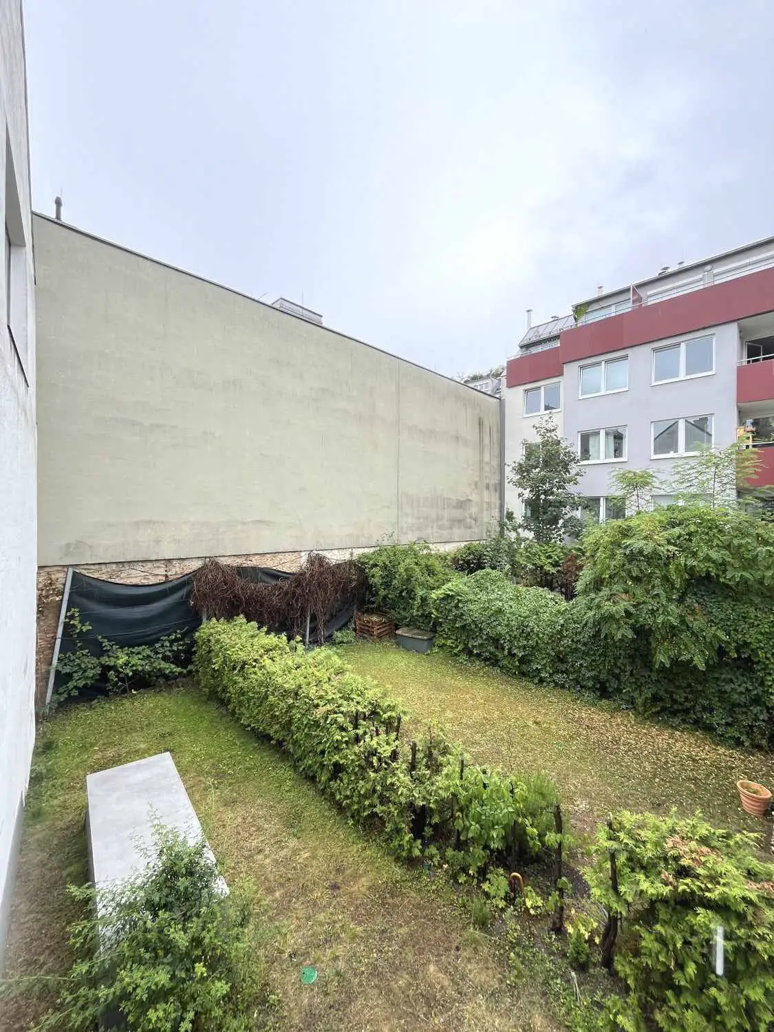 Moderne 2-Zimmer-Wohnung mit Loggia und optimaler Verkehrsanbindung!