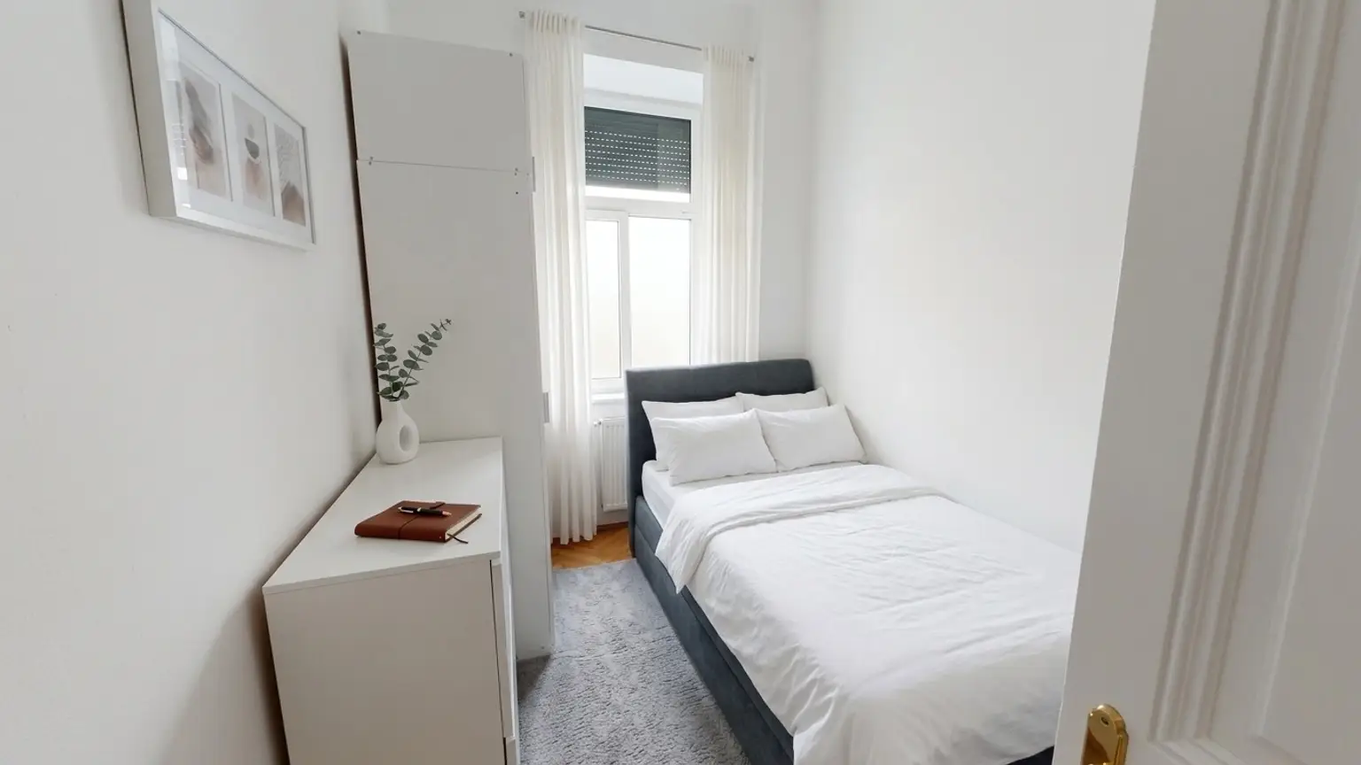 Stilvoller 4-Zimmer-Altbau mit hochwertiger Ausstattung beim Schweizergarten