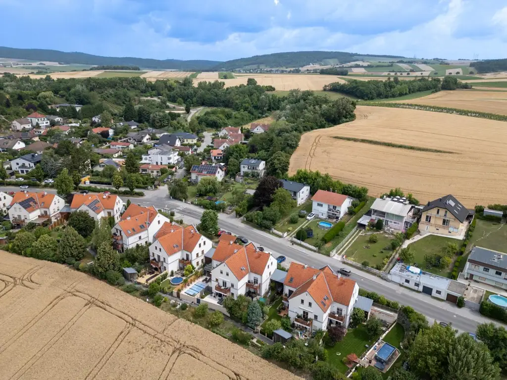 "Korneuburg-Stadt-Land mit Fernblick und Pool! All In- Jetzt nur für Sie!"