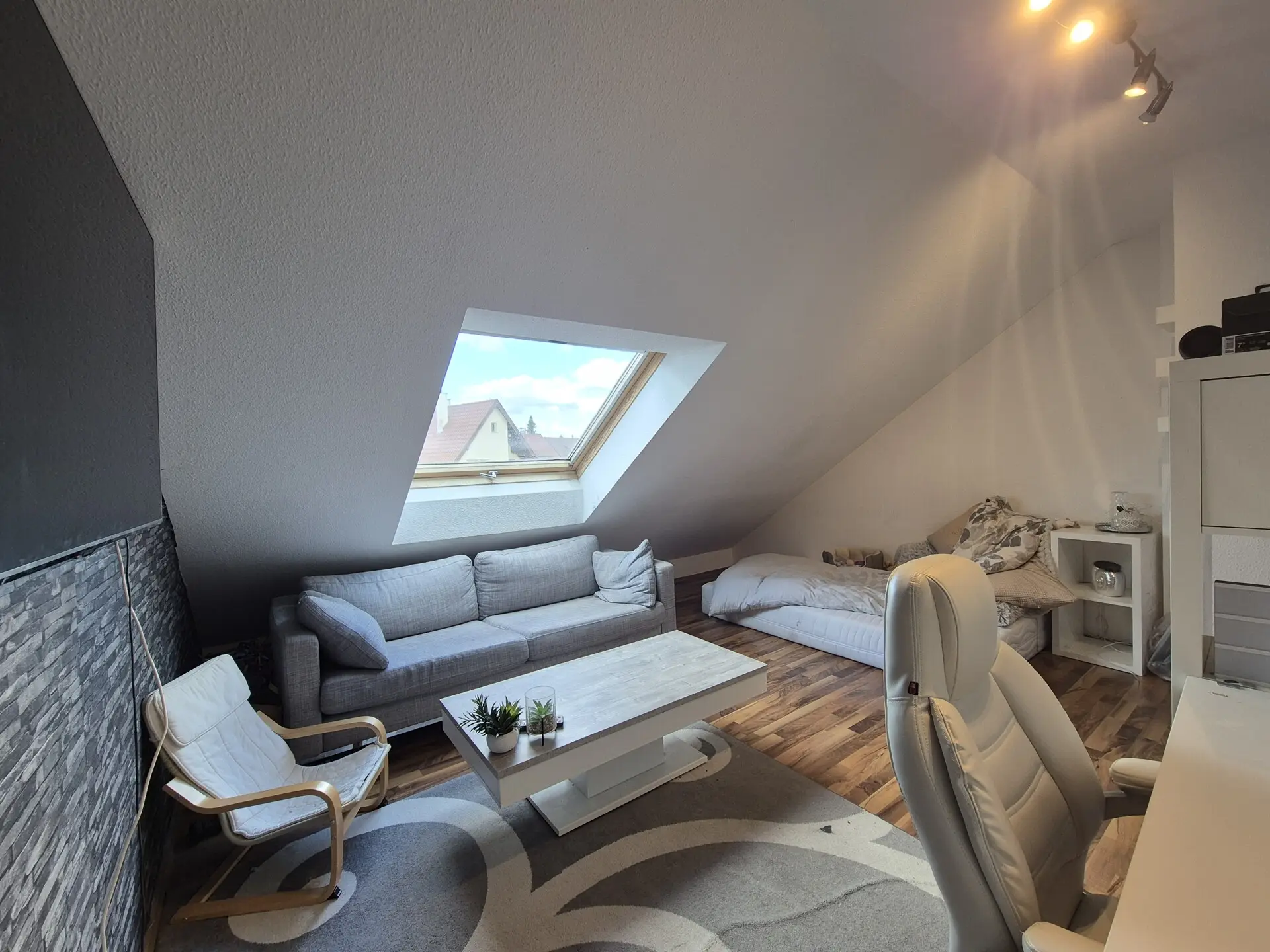 DG Zimmer rechts Ansicht 2