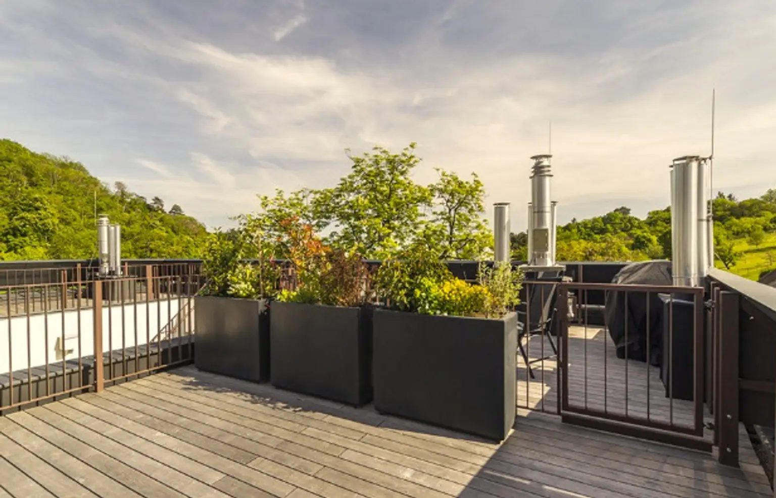 ZUR SCHÖNEN AGNES – Erstbezug: 4-Zimmer-Dachgeschoss-Maisonette mit Balkon & Terrasse im grünen Sievering – PROVISIONSFREI