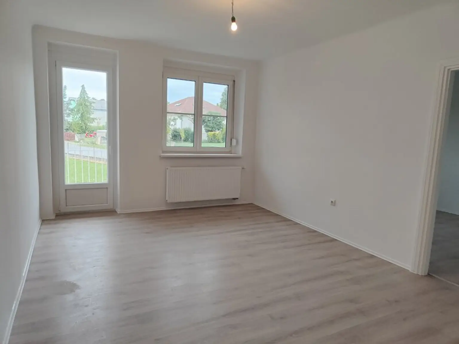 Frisch renovierte Eigentumswohnung mit 2 Balkonen in Siegendorf – Ihr neues Zuhause!