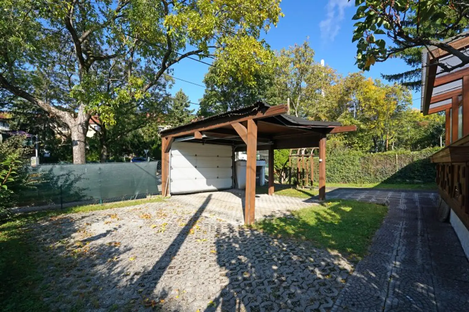 Zwischen Hanusch-Krankenhaus und Flötzersteig gelegenes, gepflegtes Einfamilienhaus