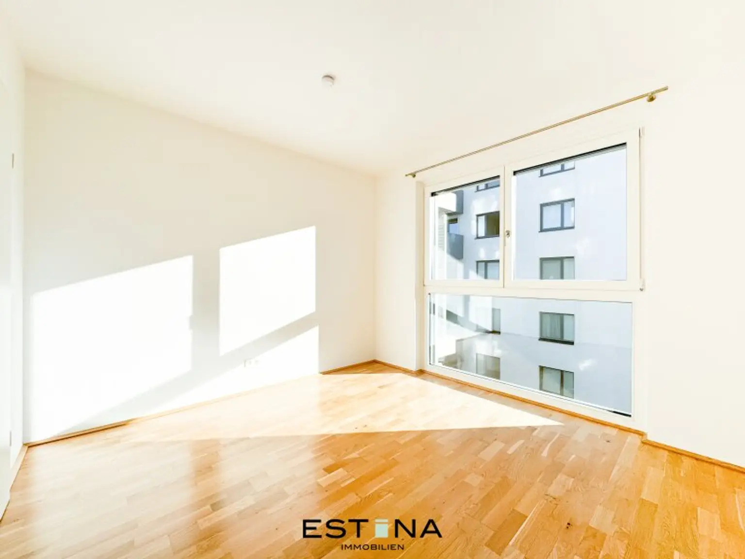 ERSTBEZUG Helle 2-Zimmerwohnung mit Balkon in ruhiger Lage