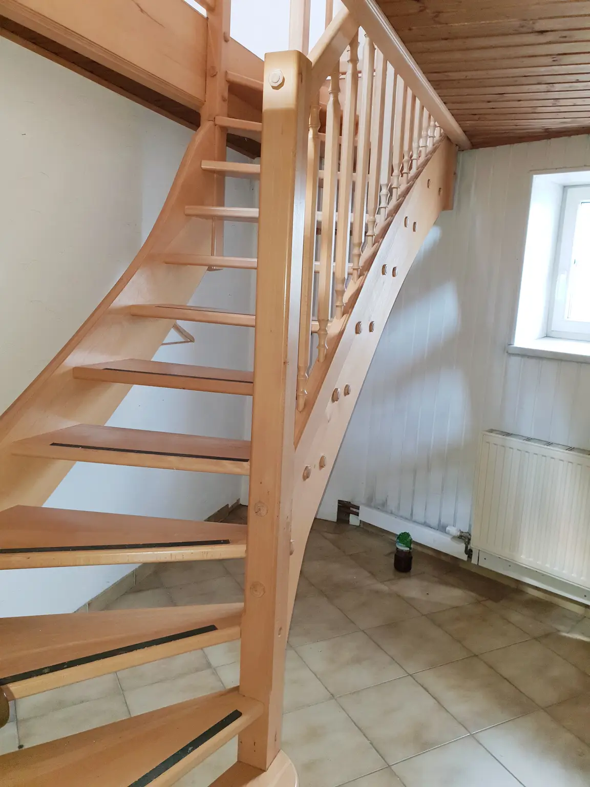 Bauernhaus mit zwei Wohneinheiten + Nebengebäude!