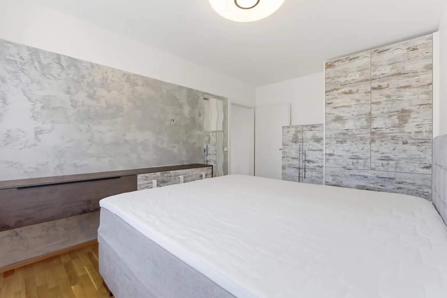 (Schlaf-)Zimmer 1