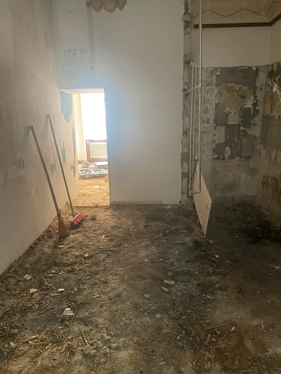 Neu saniertes 71m² Altbauarpartment 3 Zimmer in Toplage 1090 Wien !