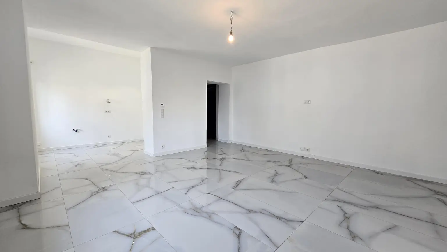 18 Wohnzimmer mit integr Küche