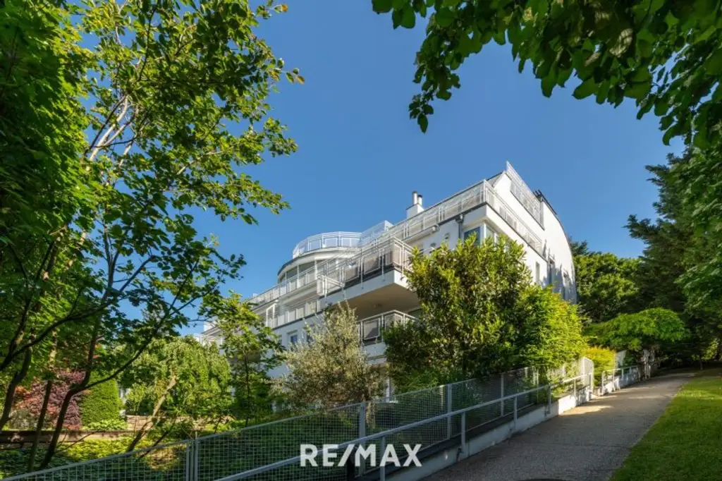 SCHAFBERG | PENTHOUSE | TERRASSEN UND DACHGARTEN | POOL | FERNBLICK