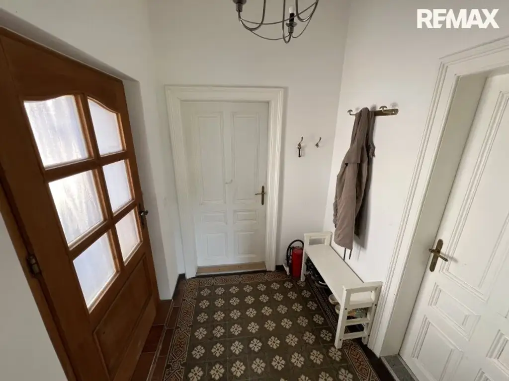Schlossblick! Charmantes Einfamilienhaus in Gloggnitz am Silbersberg!!