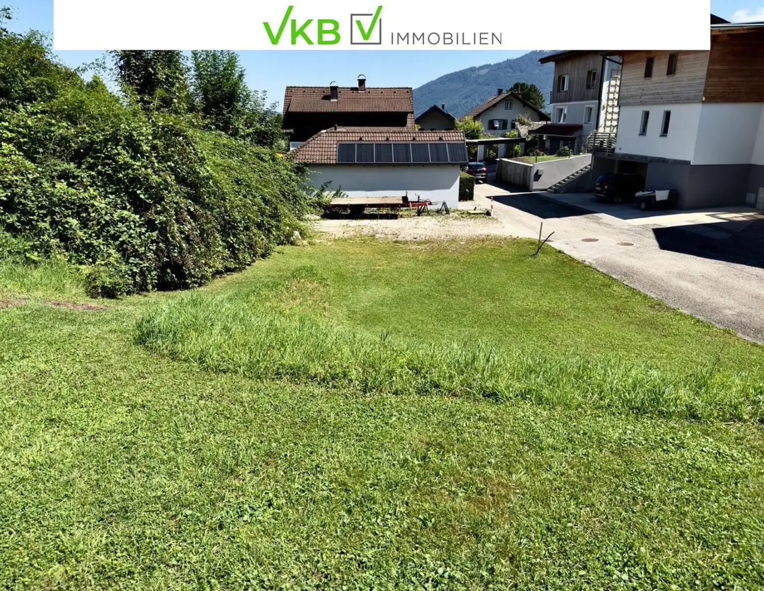 GRUNDSTÜCK IN RUHELAGE MIT BERGPANORAMA-BLICK (ohne Bauzwang)