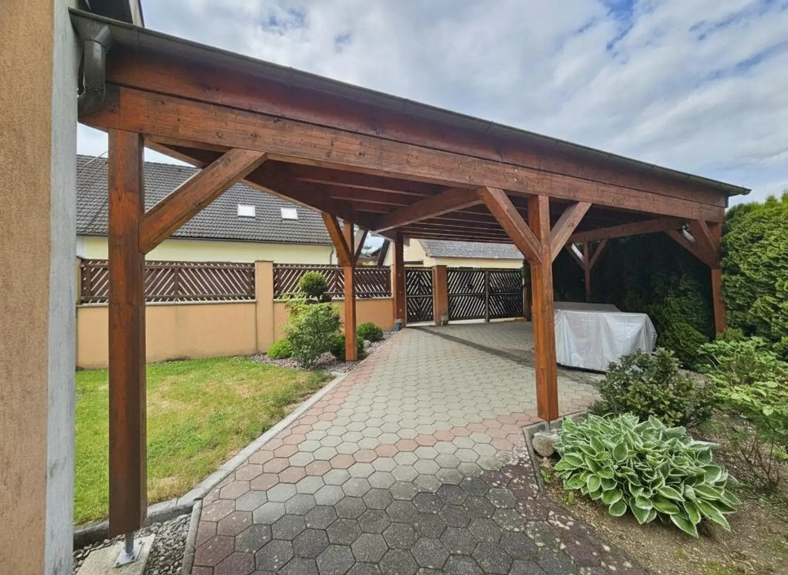 Carport
