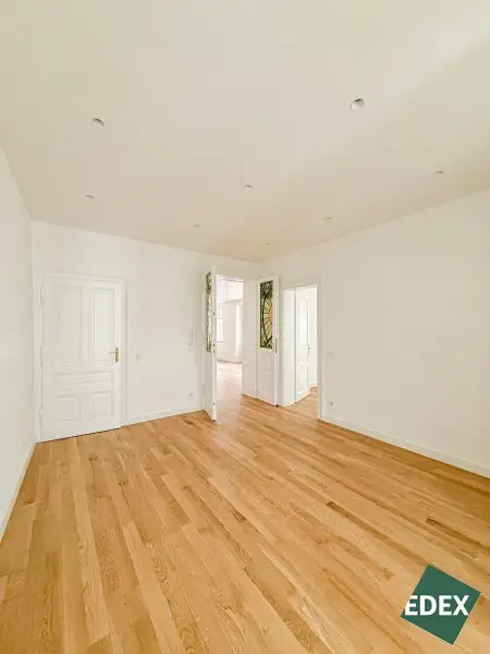 Hofseitiges Büro Nähe Pilgramgasse