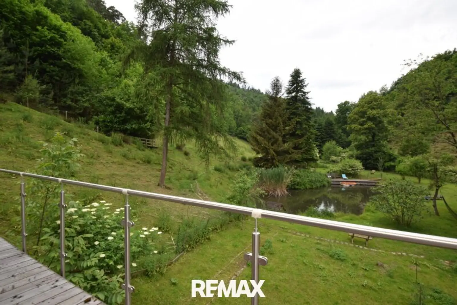 TOP 4 Blick zum Teich