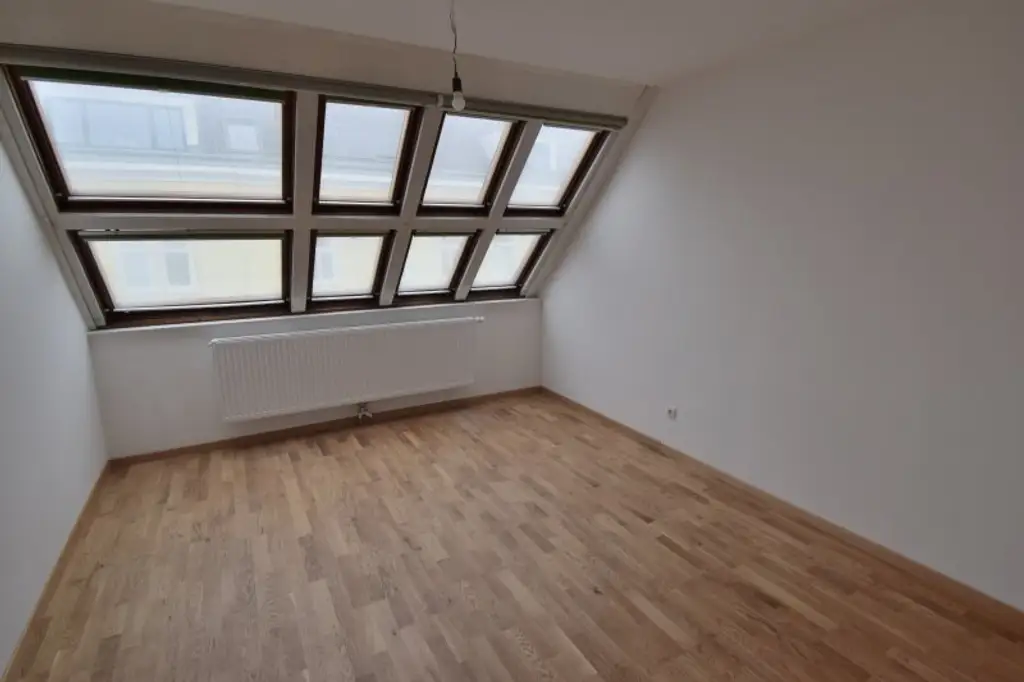 Erstbezug, 2 Zimmer, Lift, gute Lage