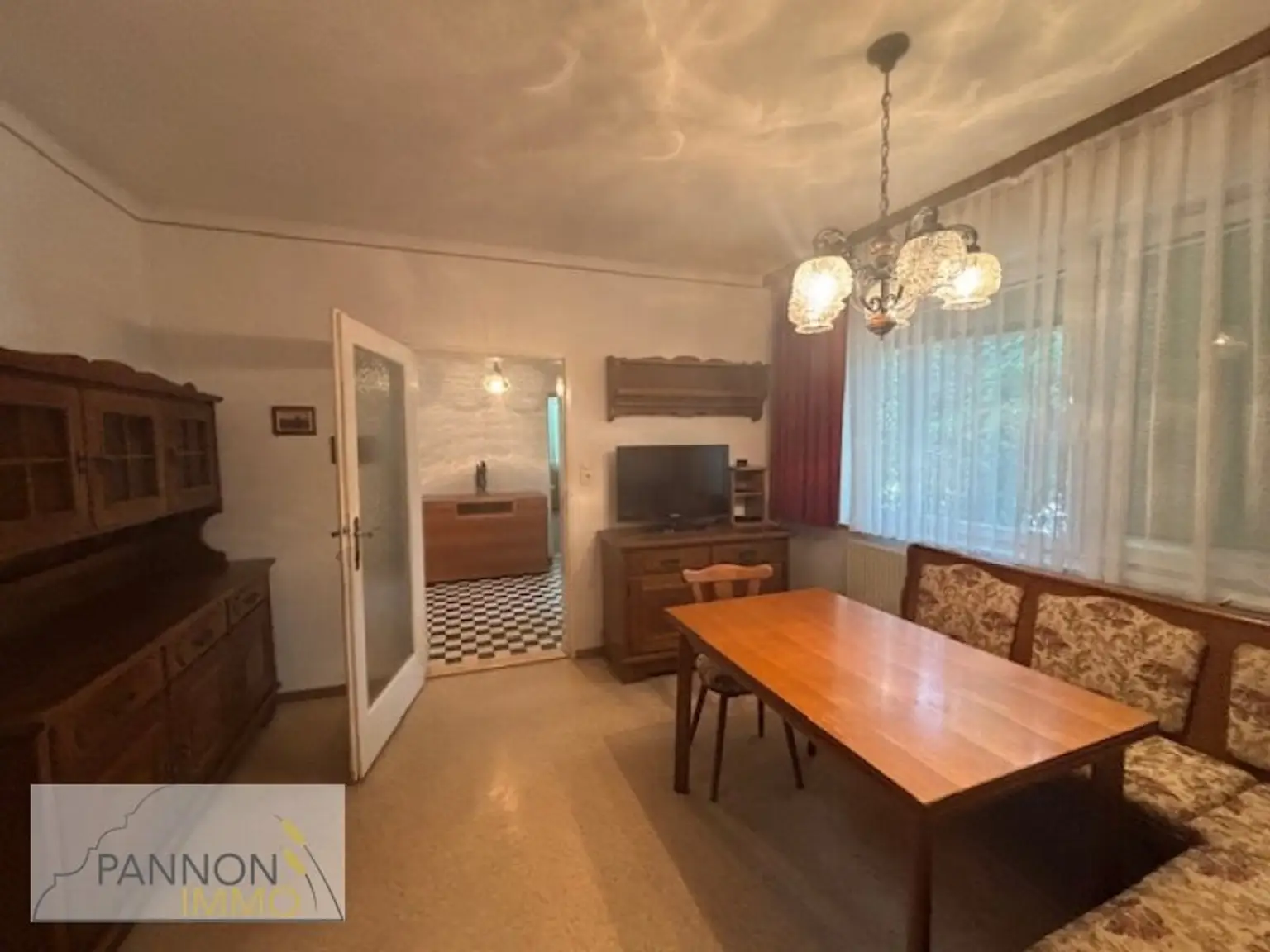 Pamhagen - Soldides Wohnhaus mit Gästezimmer und zahlreichen Möglichkeiten