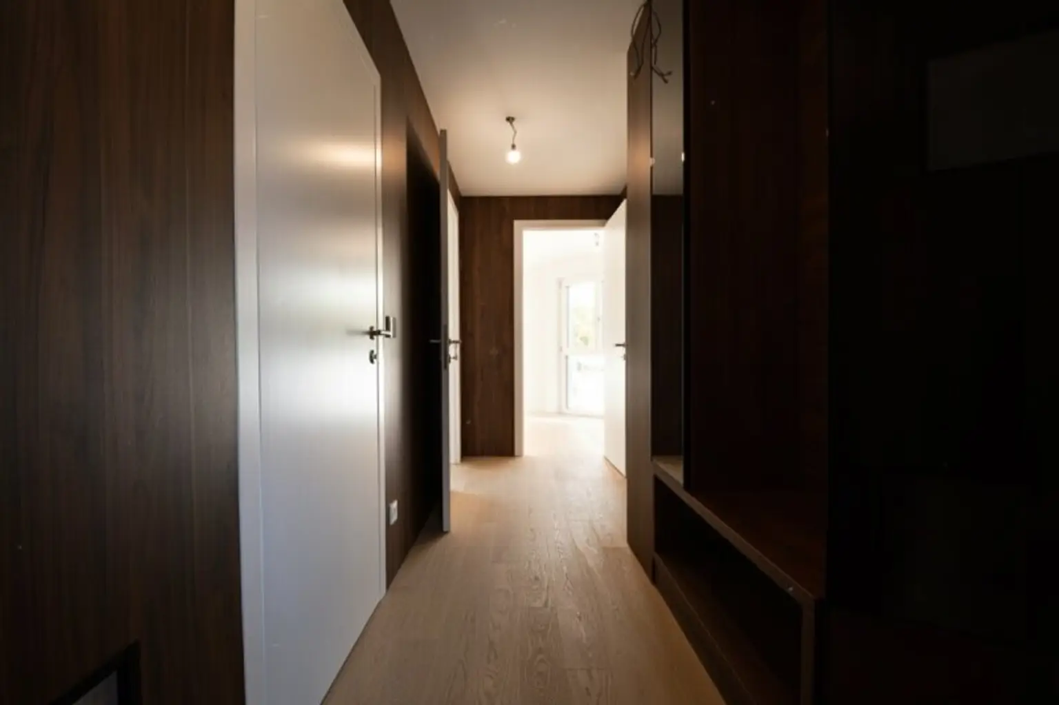 THE UNIQUE HILL SIDE RESIDENCES