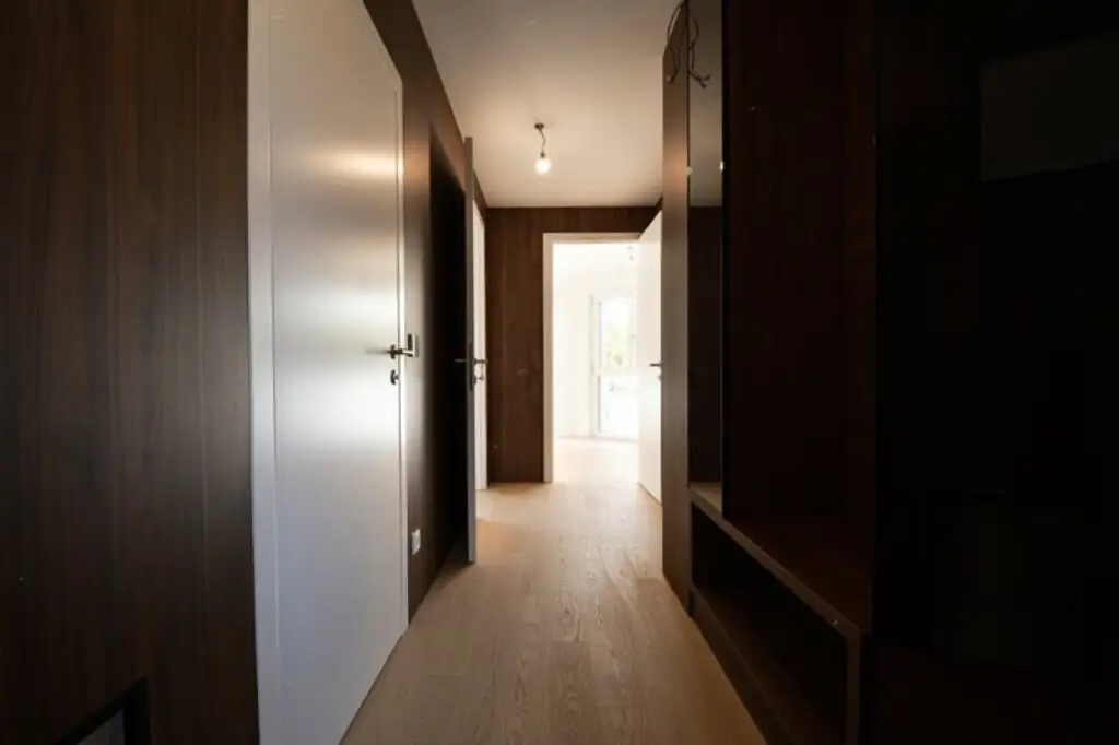 THE UNIQUE HILL SIDE RESIDENCES