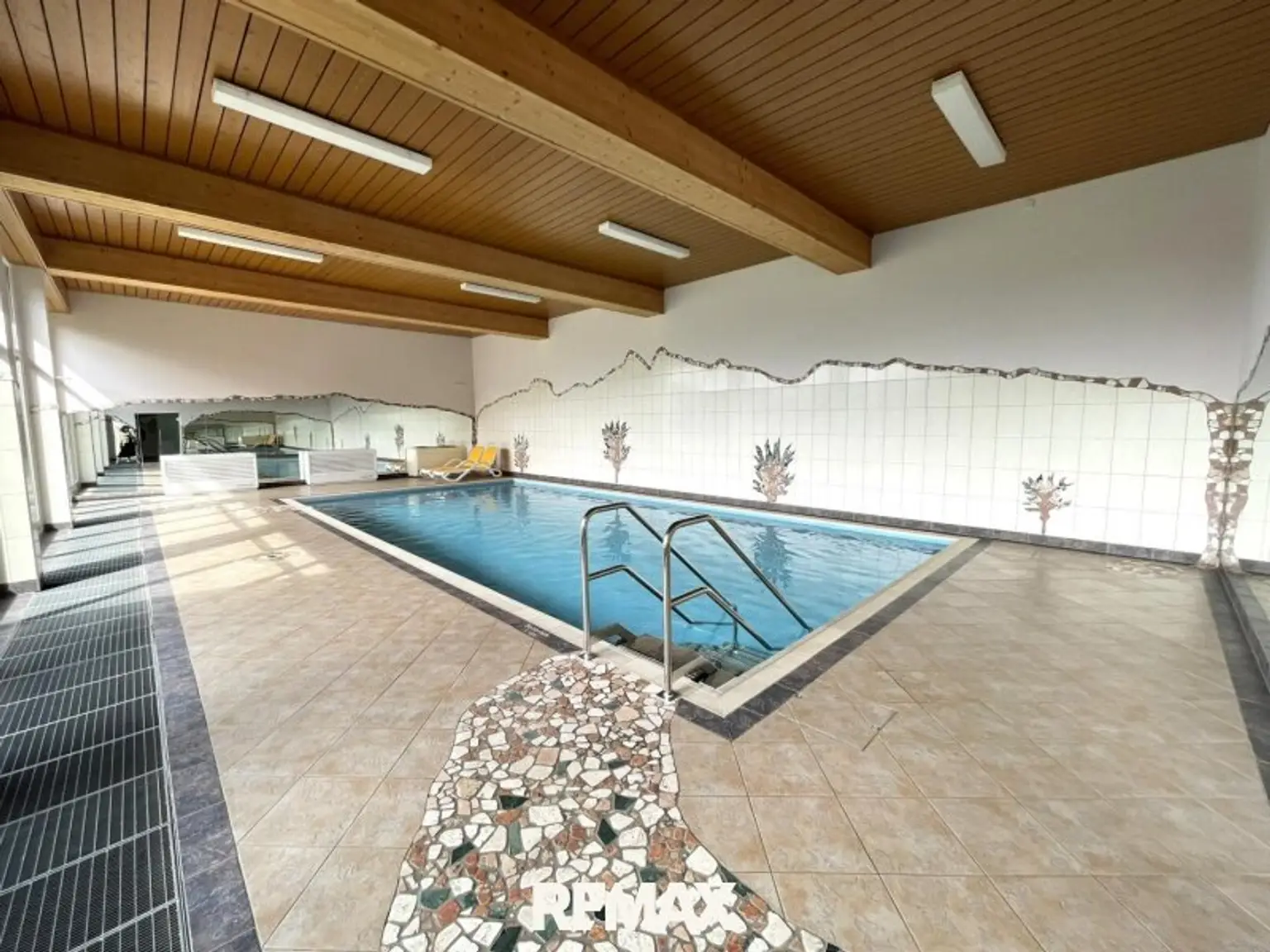 Hallenbad